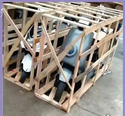 华宁电动车运输